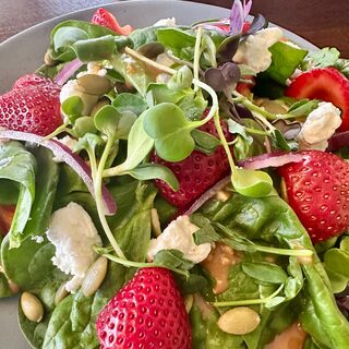 Spinach & Strawberry 32 oz