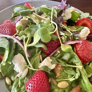 Spinach & Strawberry